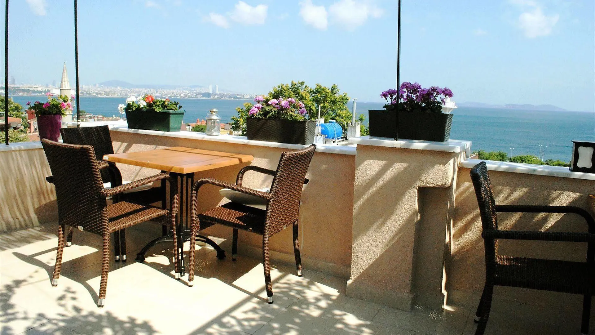 Hotel Buhara Family Inn Κωνσταντινούπολη 3*,